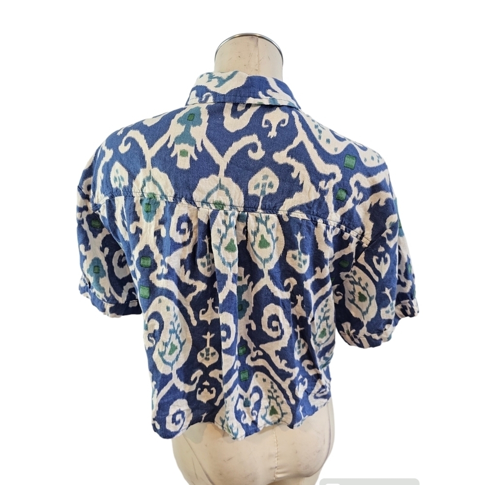 3/$25 Christian Siriano Size M Cropped Button Down Shirt - Picture 4 of 6